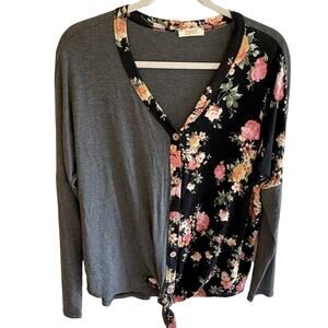 Oddy Grey Black Long Sleeve Floral Print Oversized V-Neck Soft‎ Stretchy Top S